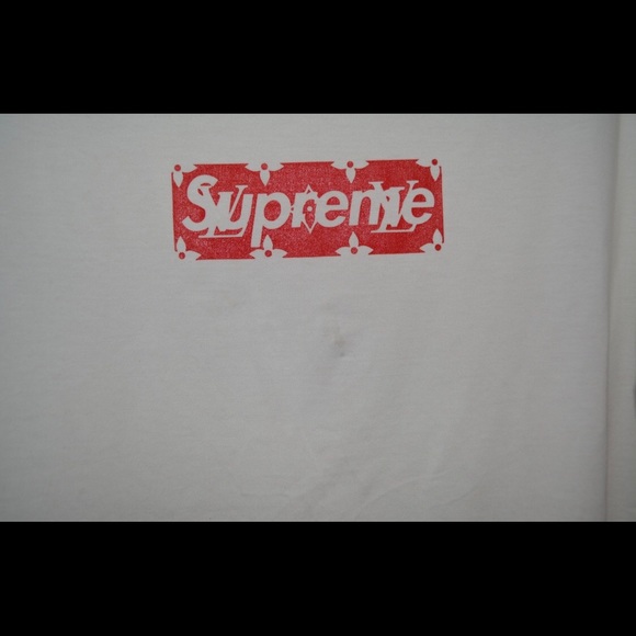Supreme x Louis Vuitton Tee - Picture 3 of 5